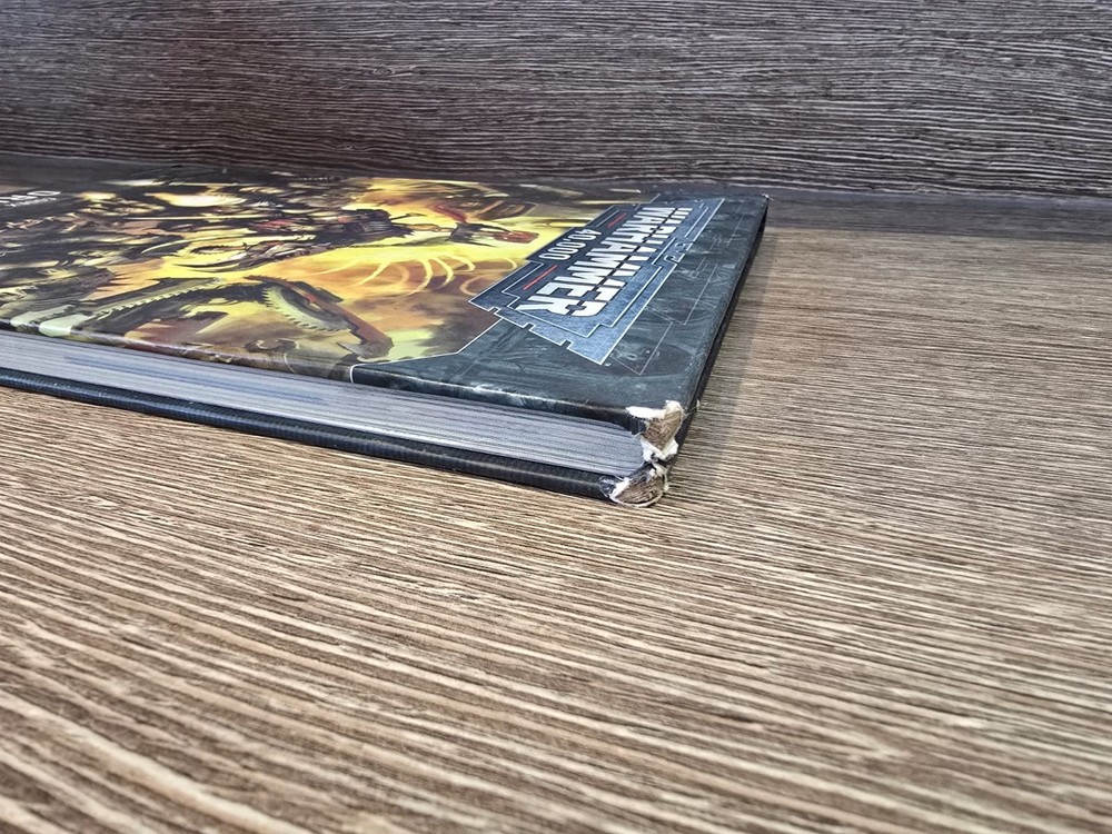 Warhammer 40k Codex: Orks 9th Edition Hardback Book Games Workshop 2021