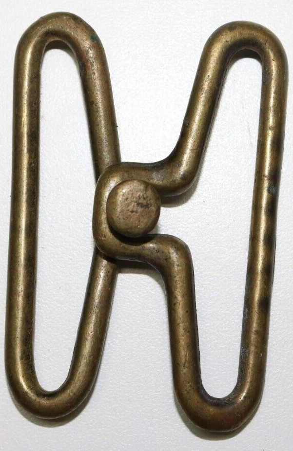 WWII US brass pistol belt hardware rounded peg set each E5205