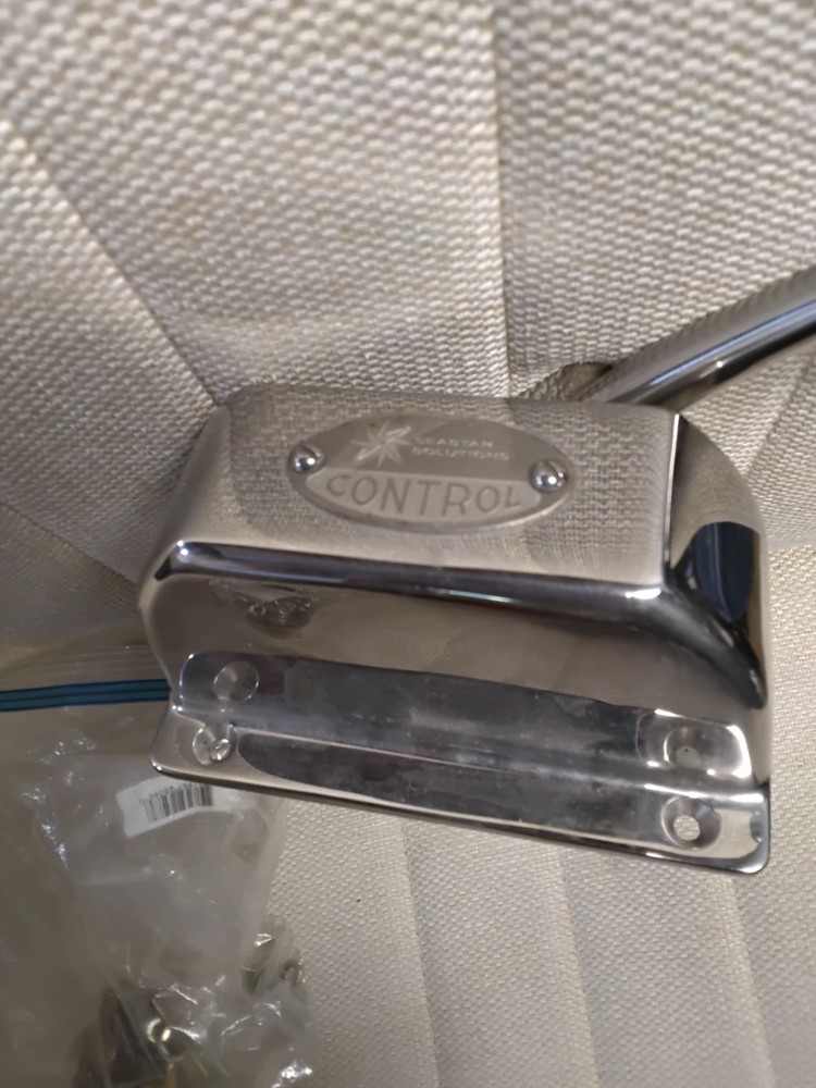 SEASTAR SOLUTIONS Single Lever Engine Control Throttle Shift Marine