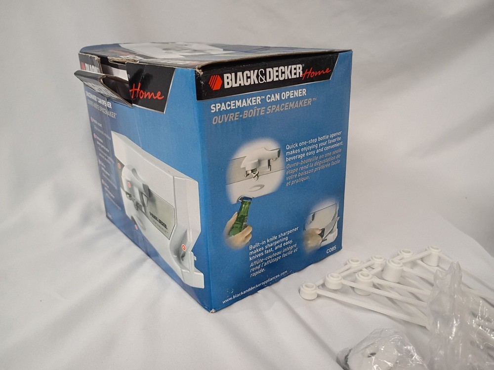 BLACK & DECKER Spacemaker Can Opener Under Cabinet - White CO85