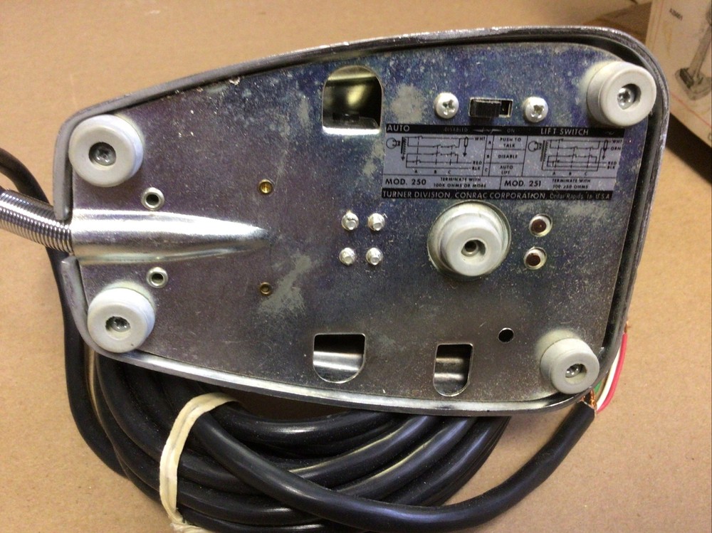 Turner Co Vintage Microphone Dynamic Model 251 NOS