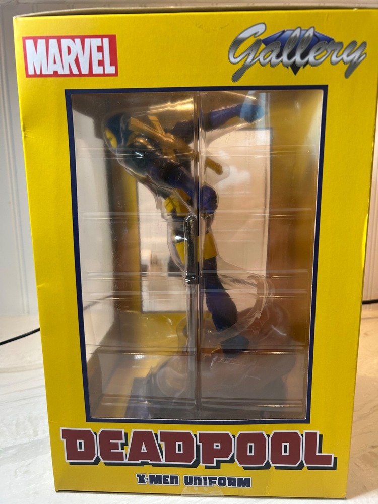 Deadpool X-Men Uniform 2017 SDCC exclusive Sealed