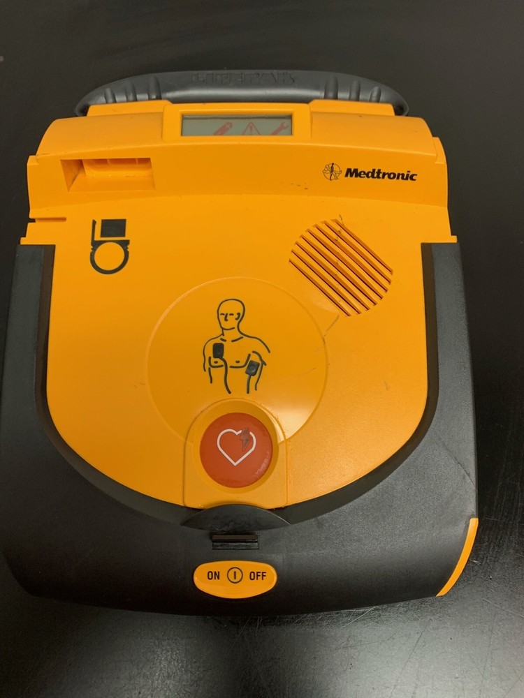 LIFEPAK CR PLUS