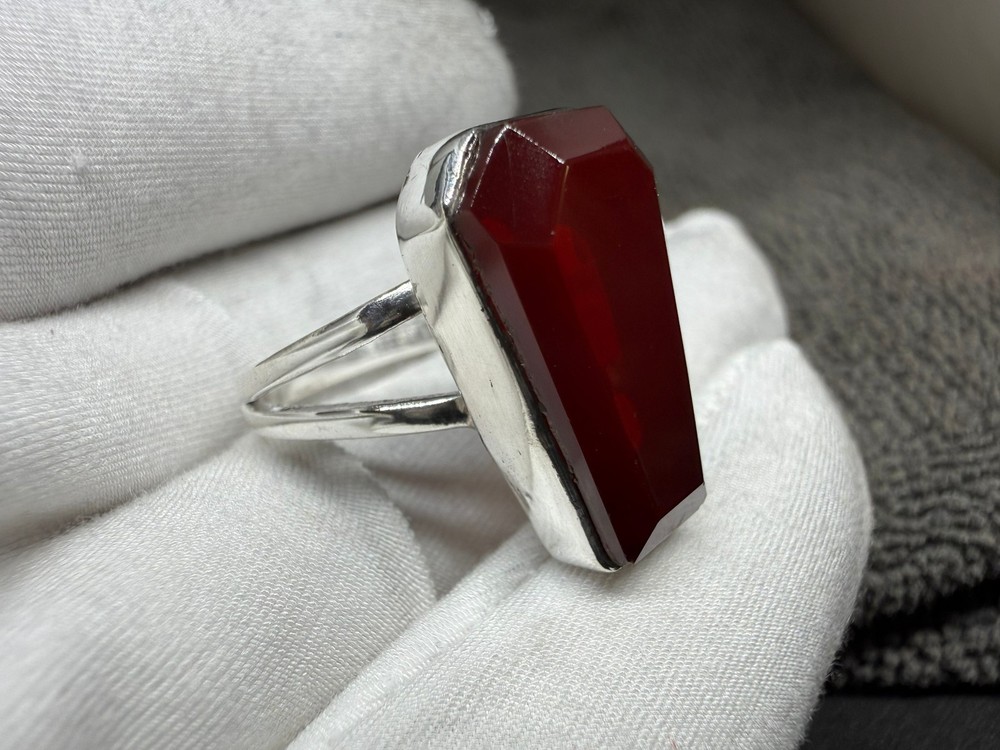 Solid 925 Sterling Silver Large Red Rectangle Gemstone Vintage Style Band Ring