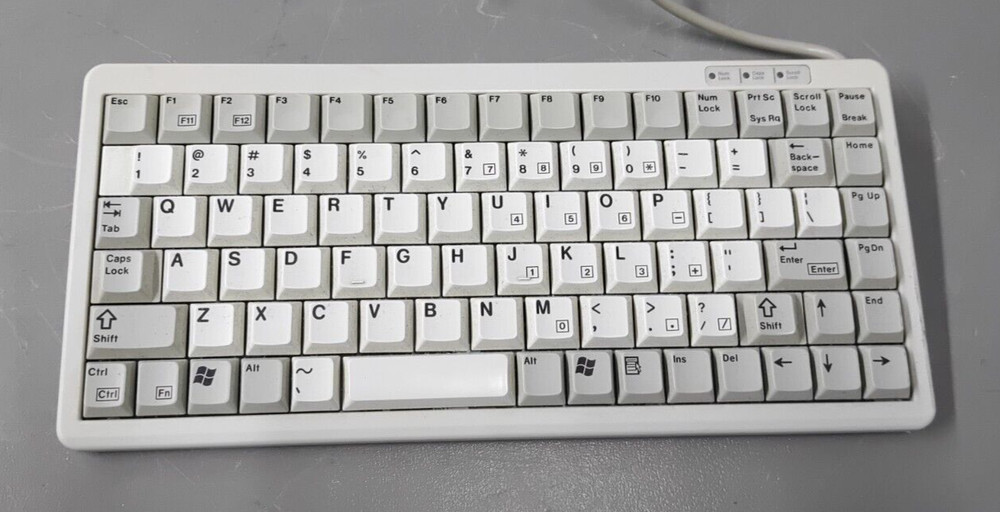 Cherry Keyboard - D-91275 / G84-4100PPMUS/03