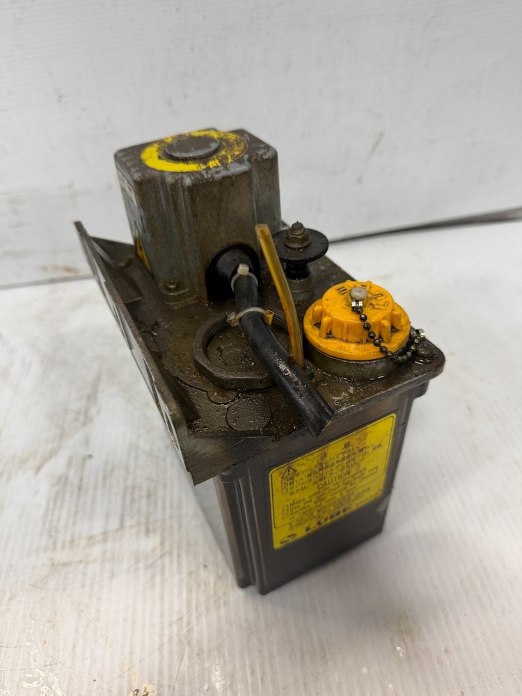 LUBE CORP. #MMXL-III Automatic Lubricator