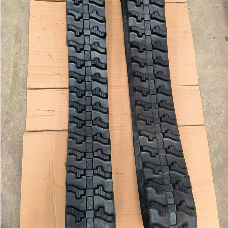 Pair of Rubber Tracks 180x72x37 Fits 1 Ton Mini Excavator – Free Shipping