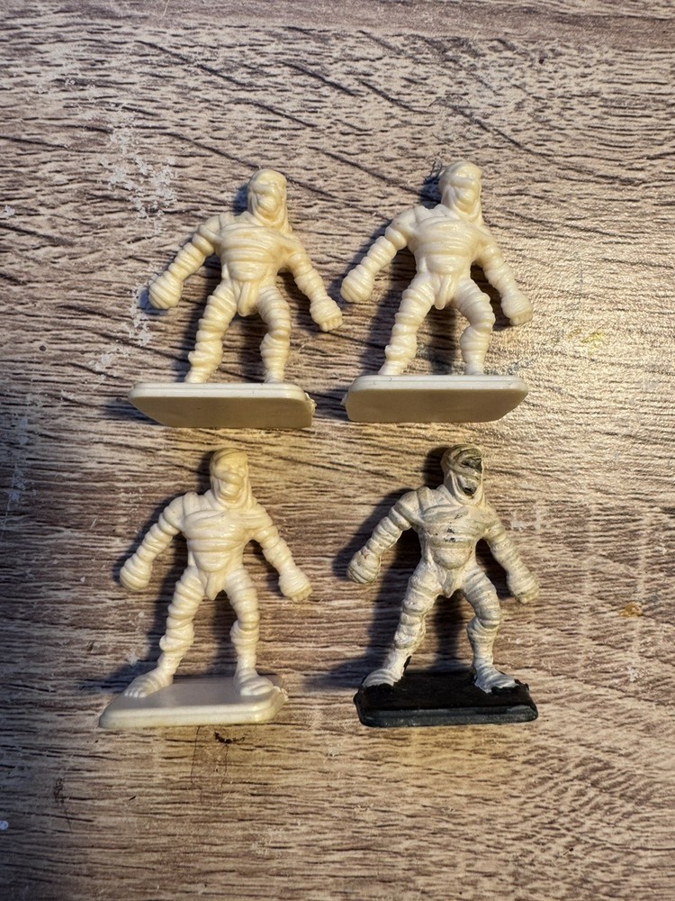 Heroquest Mummy x4 games workshop MB games