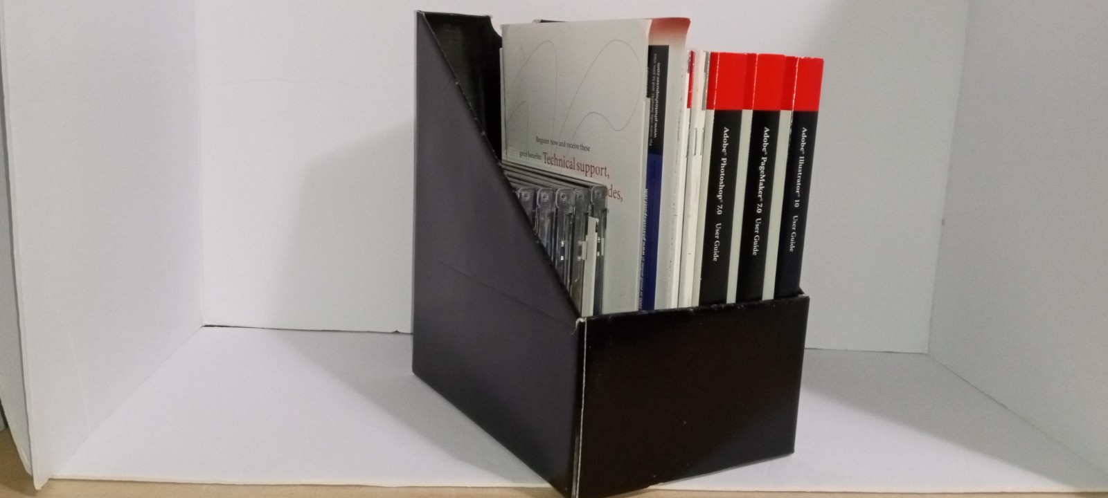 Adobe Publishing Collection - Photoshop, Illustrator, PageMaker, Software Bundle