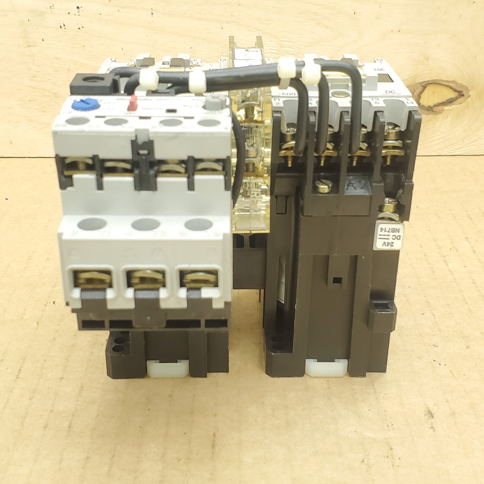 Allen Bradley Reversing Contactor 100-A09NZ3 24VDC Coil 193-A1E1 Overload NICE