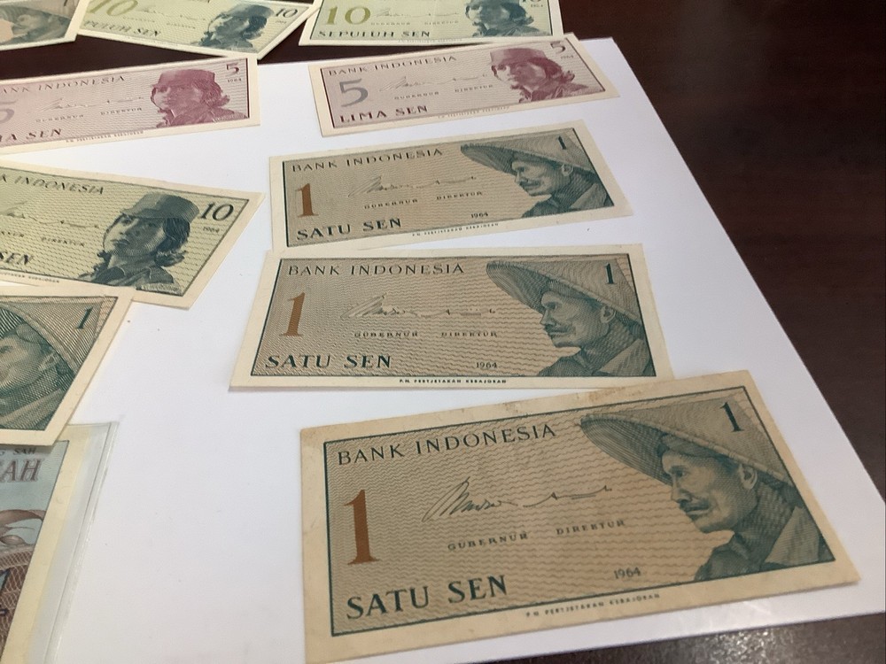 Indonesia Paper Currency Bank Notes