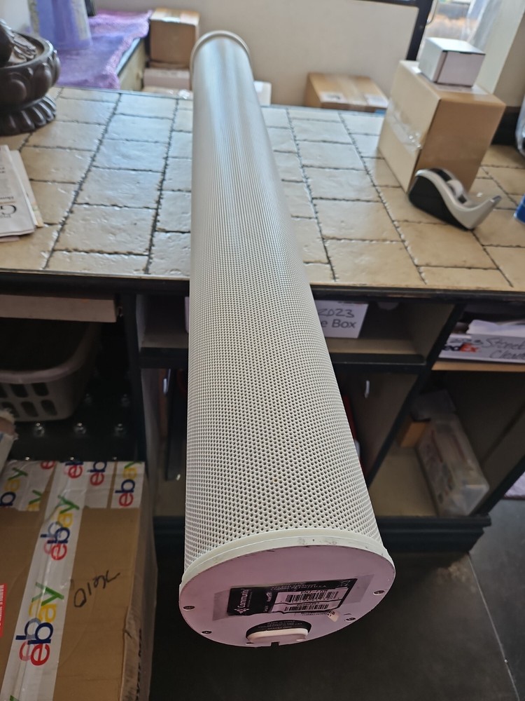 Community Entasys Speakers. High performance 3-Way Column Line Array System