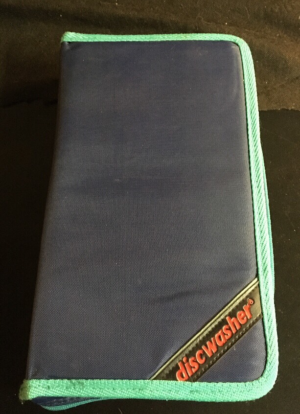CD Carrying Case Holds 16 CDs Vintage