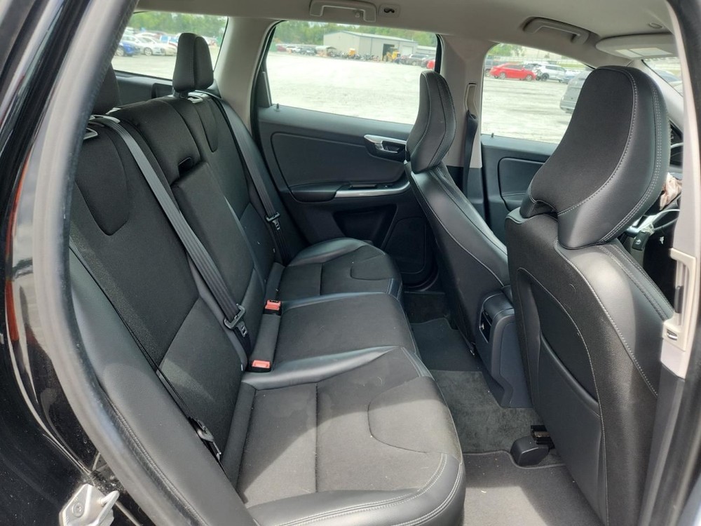 XC60 2016 Glove Box 4828385