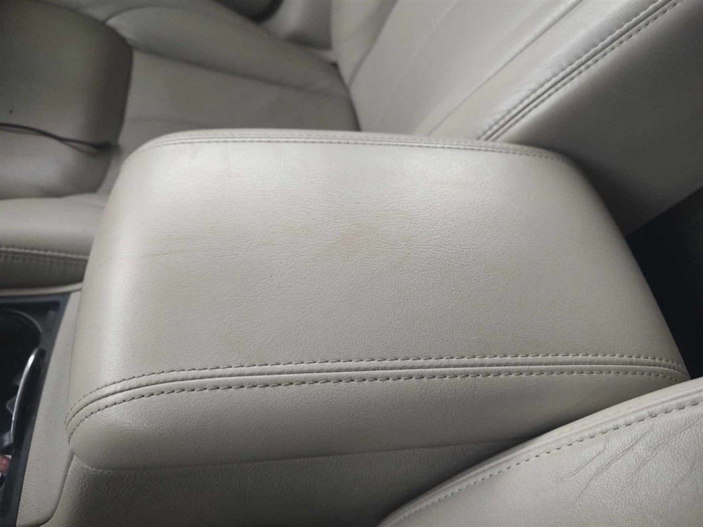 DTS 2007 Glove Box 18726