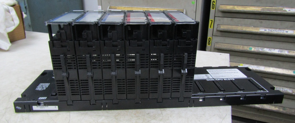 💥GE FANUC IC693CPU323U 10 SLOT BASE W/ (3) INPUT MODULES (3) OUTPUT MODULES