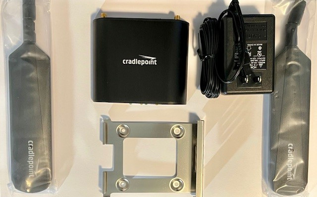 Cradlepoint IBR650LPE-AT New (Open box)