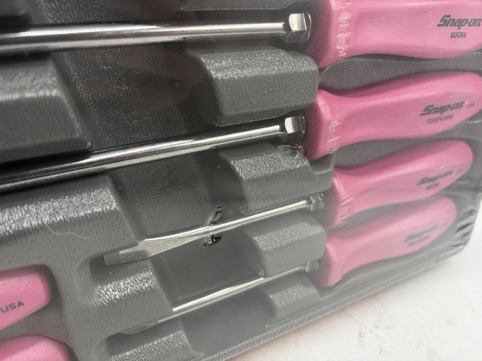 Snap On Tools Pink Hard Handle Combination Screwdriver Set SDDX70APP 7 Piece New