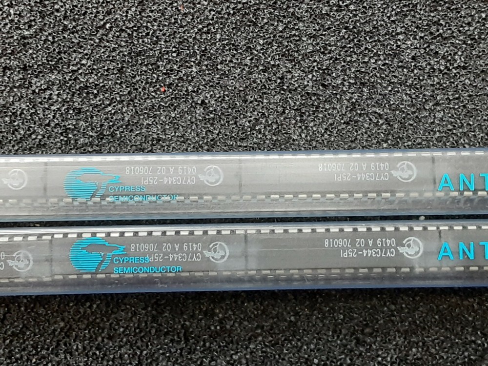 Cypress CY7C344-25PI FPGA Erasable Programmable Logic Device Hi-density EPLD IC