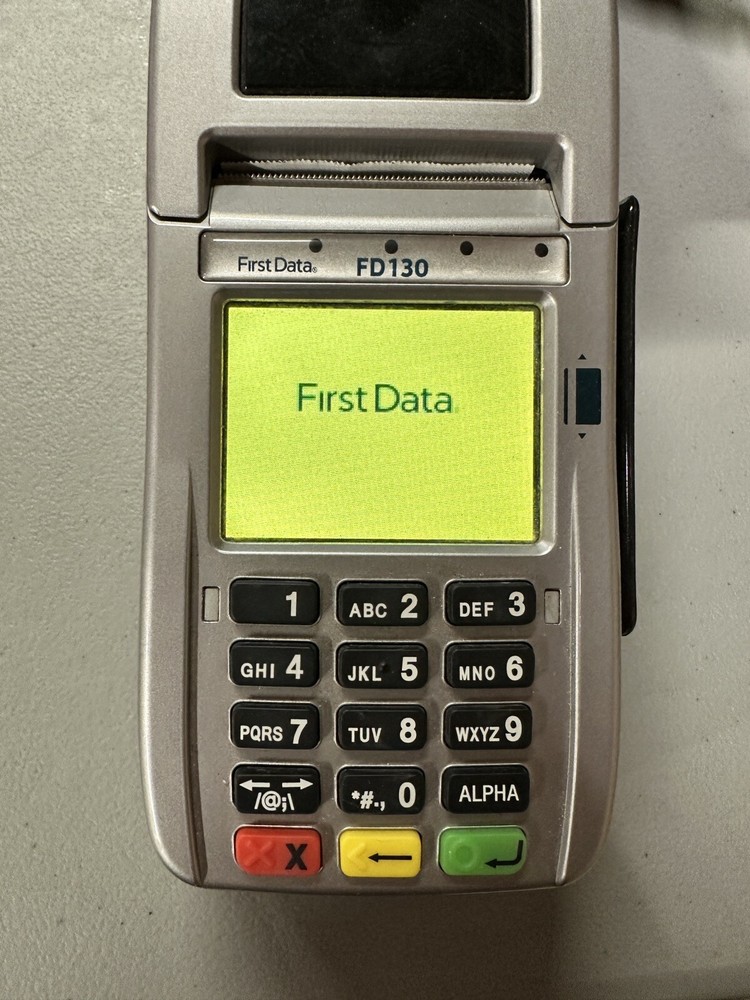 First Data FD130 Credit Card Terminal Complete w/ Power Supply
