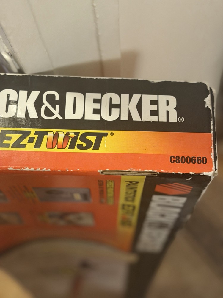 Black and Decker Paintstick EZ-TWIST (NEW/UNOPENED)