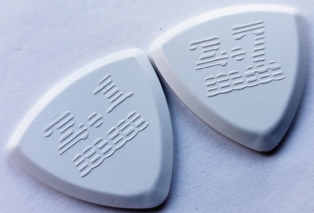 CHICKENPICKS GUITAR PICKS BERMUDA A2 2.1 & 2.7 mm. 2 Picks