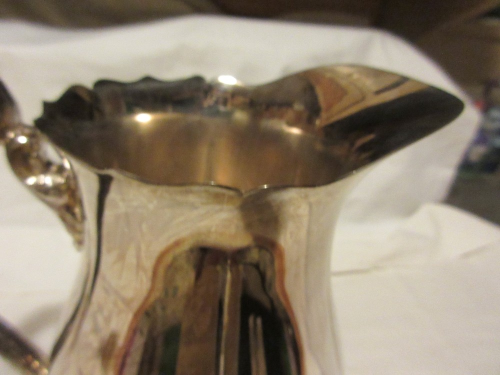 Lunt Silverplate Footed Pitcher, Stamped B-140, 9" Tall