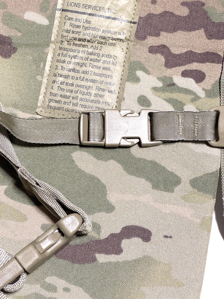 Lions Services Inc MOLLE II Hydration Pouch System Carrier Multicam