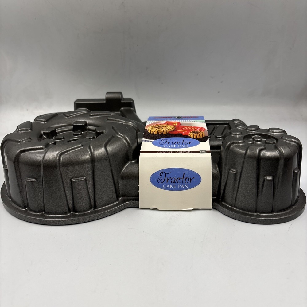 Nordic Ware Tractor NWT Procast bakeware Cakelet Pan