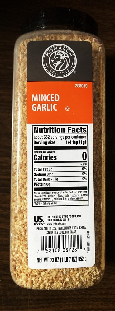 New Monarch Minced Garlic 23 oz