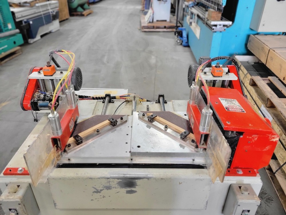 UNIQUE 313 Automatic Miter Machine – Shapers