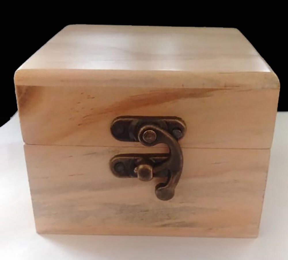 AMERICAN ROULETTE SOLID BRASS CASINO GAMBLING WATCH USA TARIFF INCLUDED