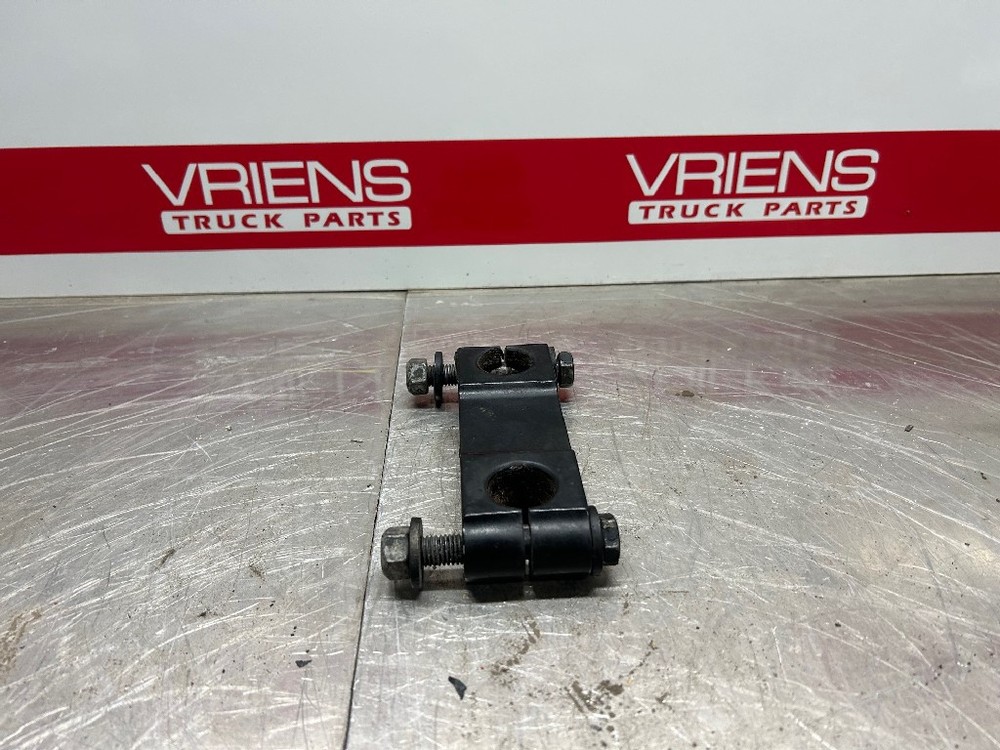 PETERBILT LINK-SHACKLE B20-1007