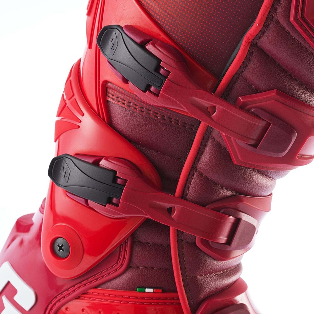Fastback Endurance Boots Blood Moon Sz 9