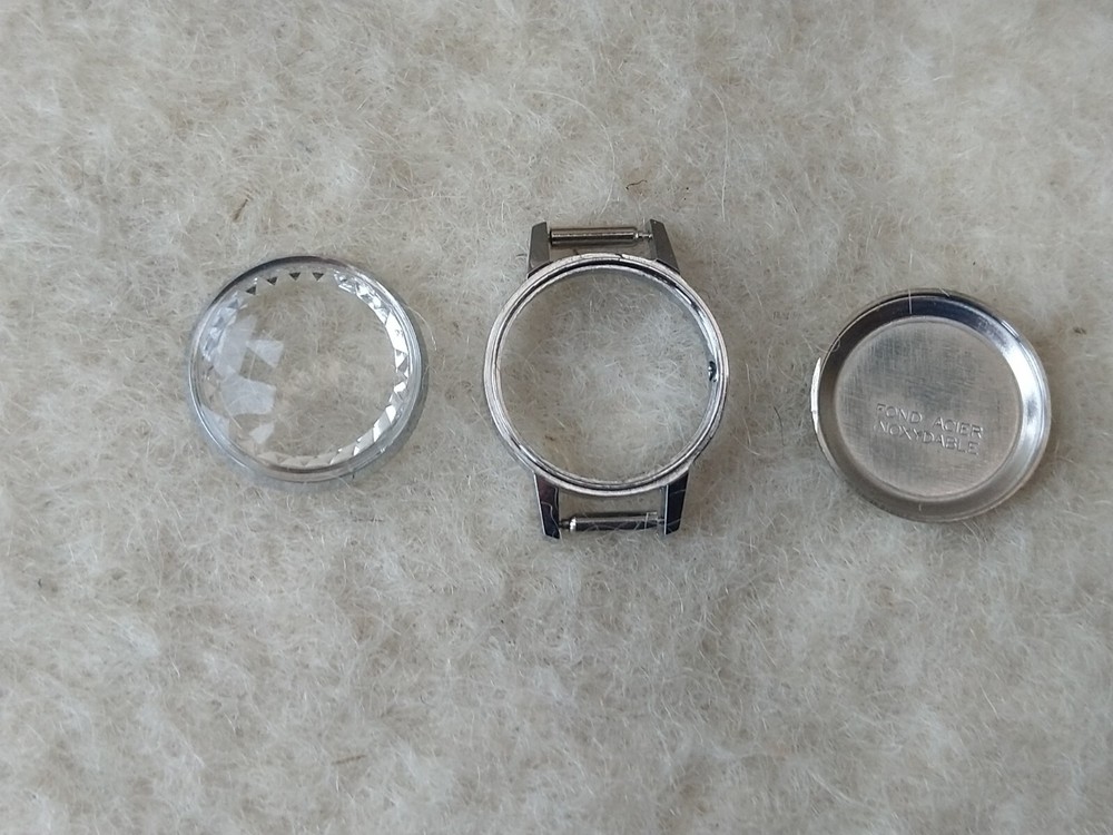 Complete ladies chrome watch case 7''. NS#7