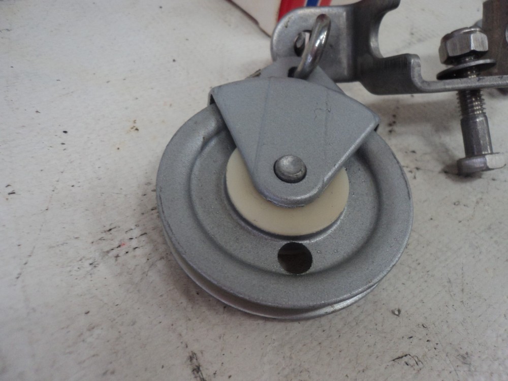 Johnson Evinrude cable steeroing adaptor 379568