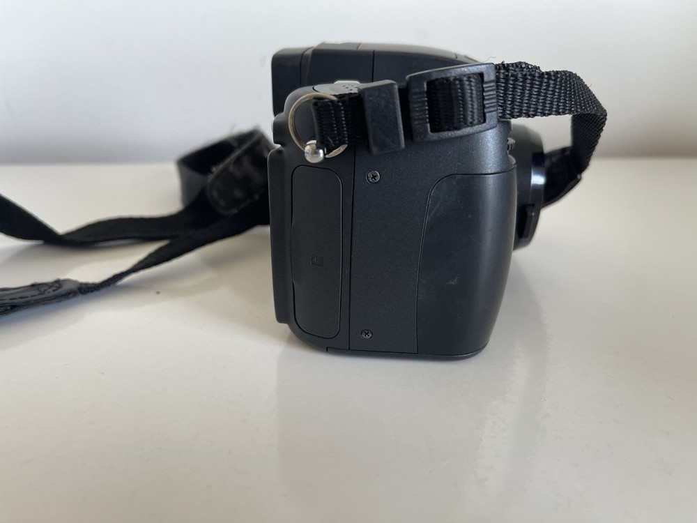 Kodak EasyShare DX6490 4MP Digital Camera
