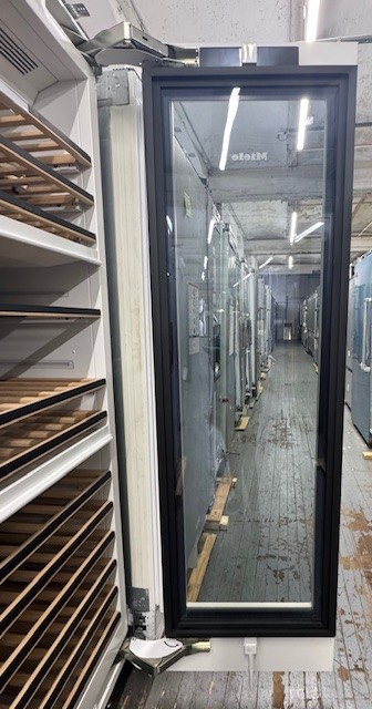 Miele MasterCool Series KWT2661VIS 24 Inch Smart Wine Column Panel Ready