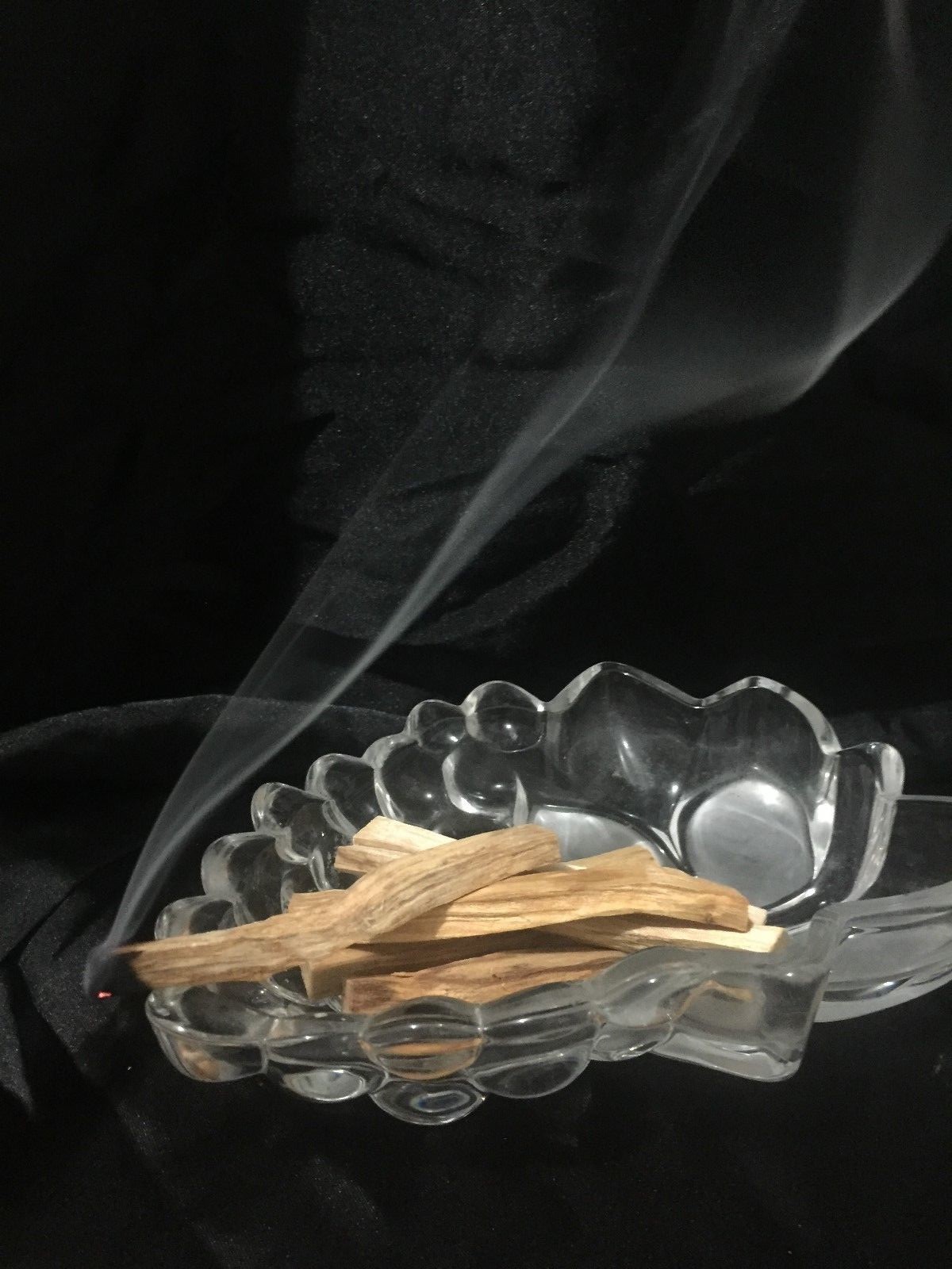 Palo Santo Incense 25 fresh sticks (4+inches long)