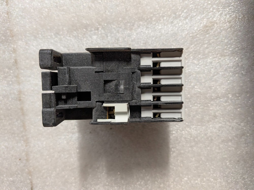 GE Contactor CLOOA310TJ