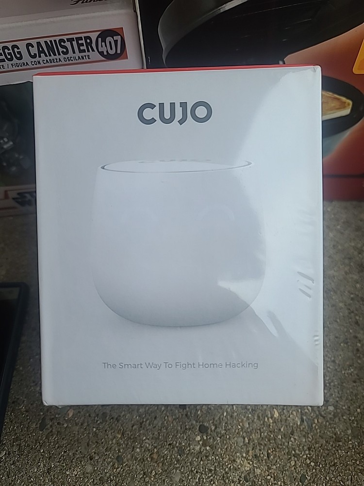 Cujo Smart Internet Security Hacking Virus Protection,new!