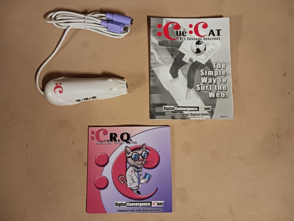 Digital Convergence :Cue:Cat (CueCat) Optical Reader and Software