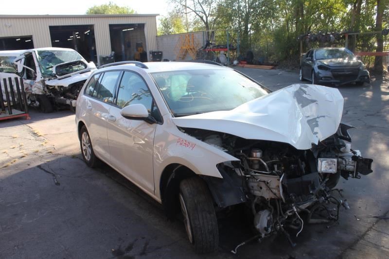 GOLF 2019 Camera/Projector 579222