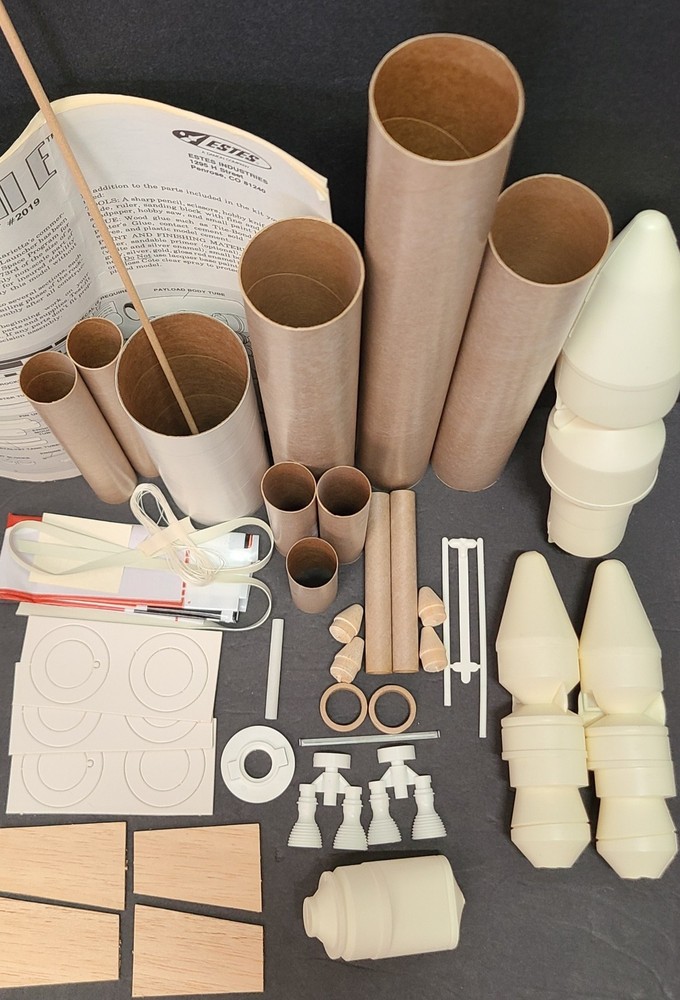 Estes Titan lll E Flying Model Rocket Kit #2019 Titan 3E Model Rocket Open Box