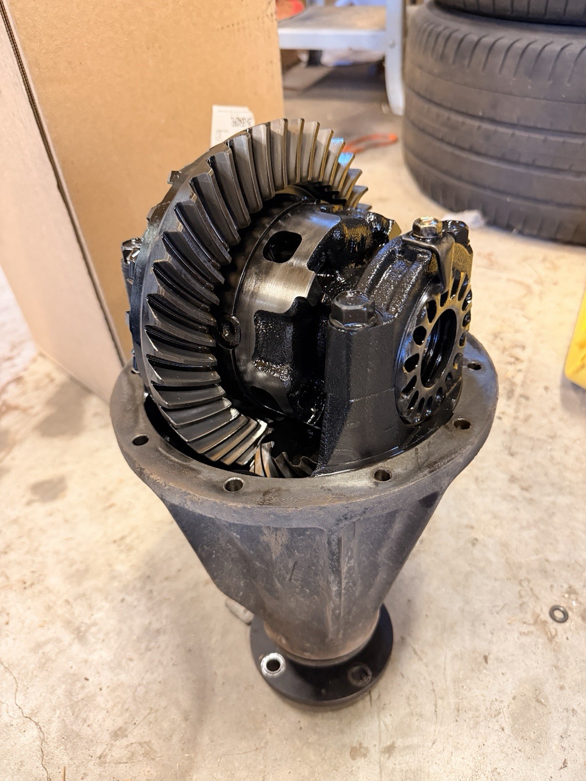 2003-2009 TOYOTA 4RUNNER 3.73 REAR DIFFERENTIAL CARRIER third member 4x4