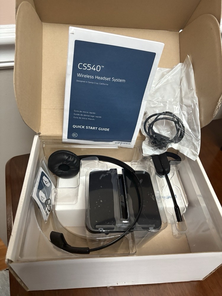 Plantronics CS540 Wireless Headset System Black New Open Box