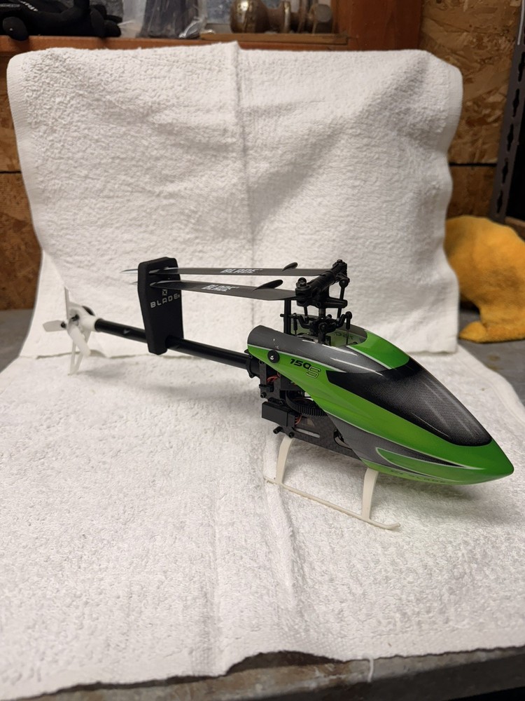 BLADE 150 S BNF Flybarless CP Helicopter