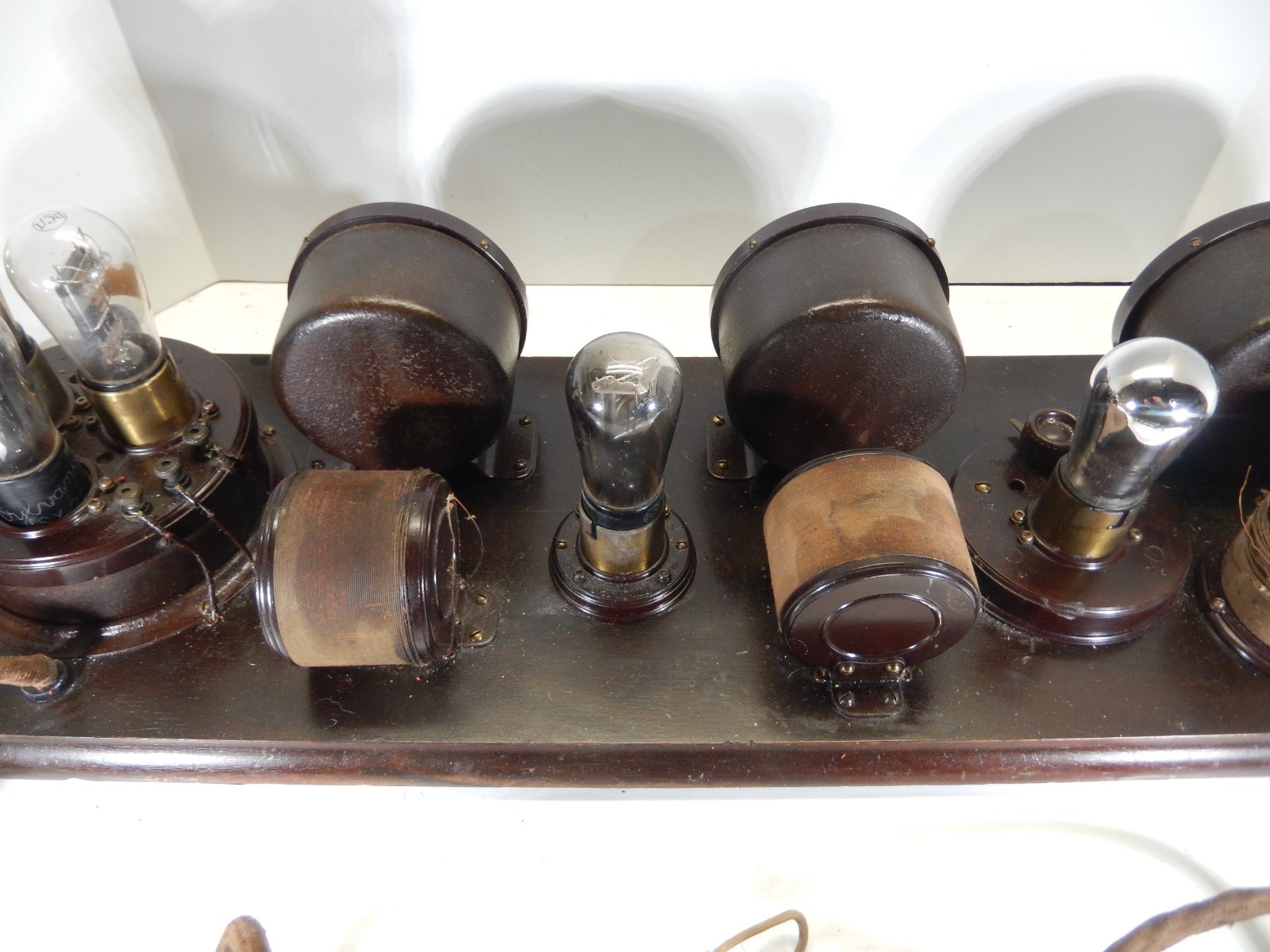 ATWATER KENT MODEL 10C BREADBOARD RECEIVING RADIO & AIRLINE HEADPHONES UNTESTED