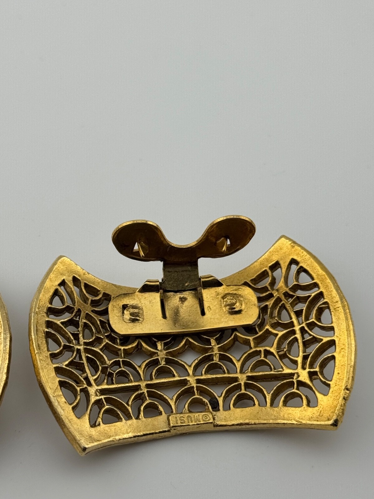 Vintage Musi Shoe Clips Gold Tone Signed
