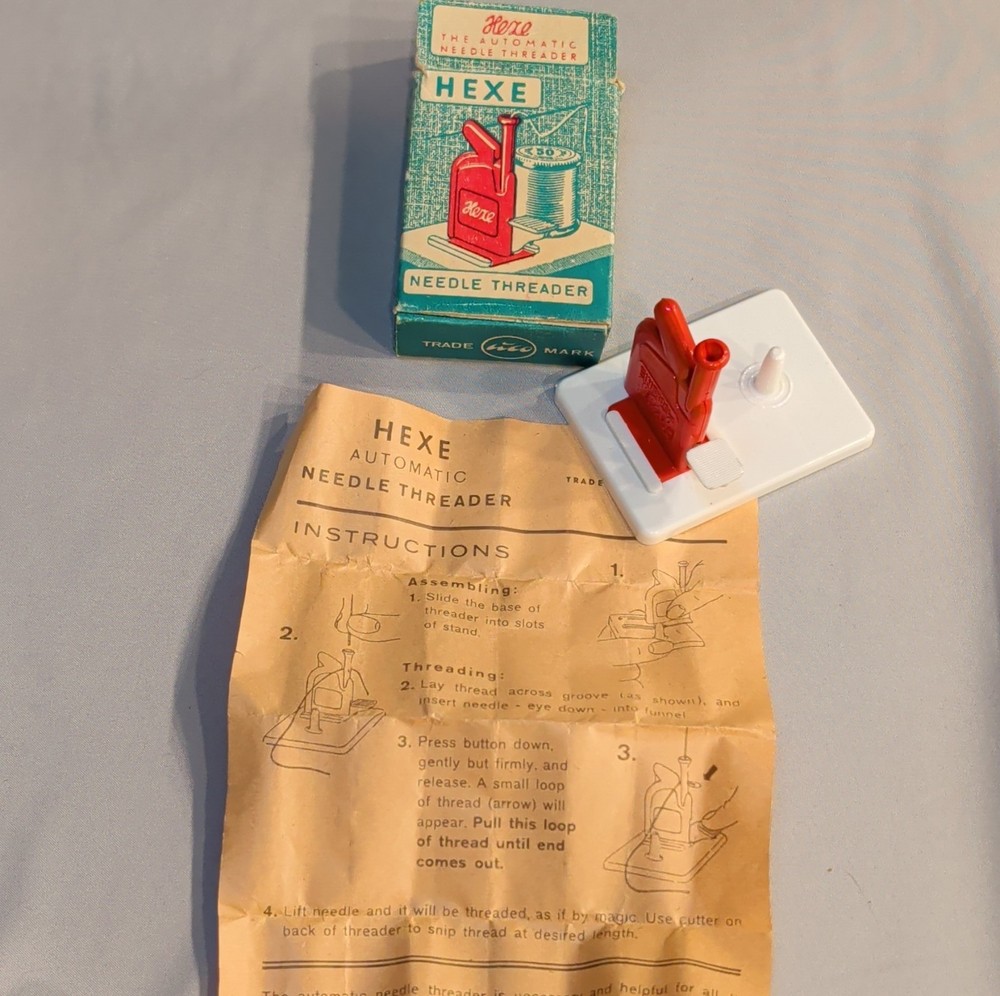 Hexe Automatic Needle Threader Red/White with Box & Instructions for Sewing